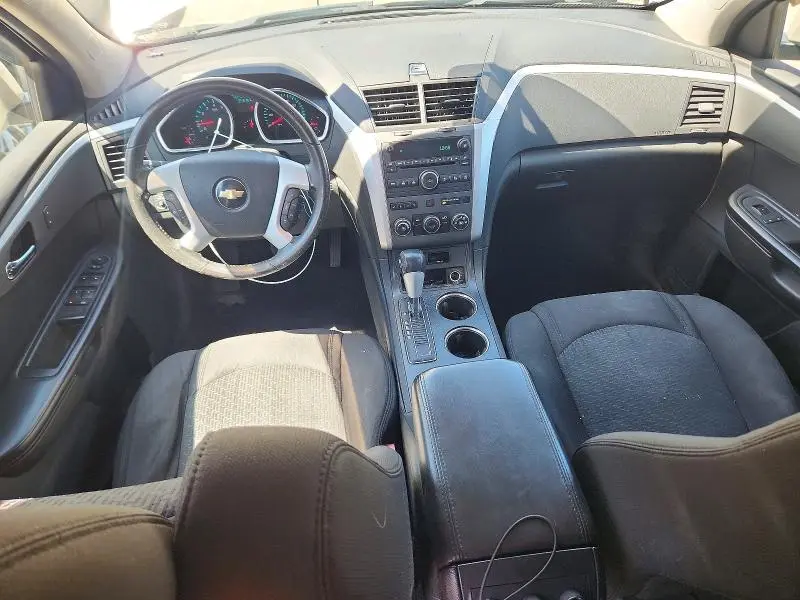 2011 CHEVROLET TRAVERSE LT  