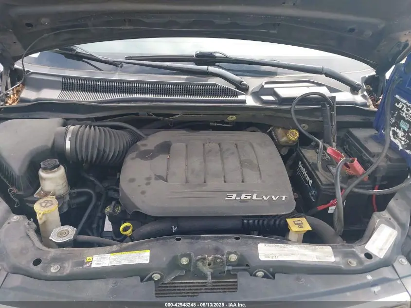 2011 CHRYSLER TOWN & COUNTRY LIMITED