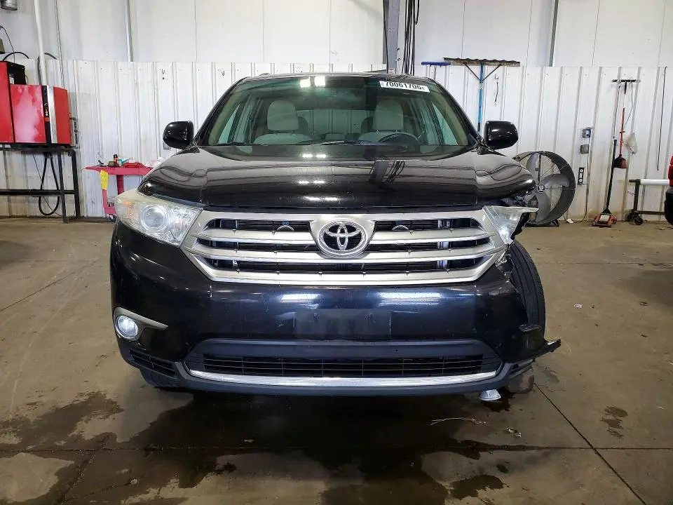 2013 TOYOTA HIGHLANDER PLUS  