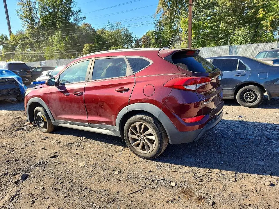 2017 HYUNDAI TUCSON SE  