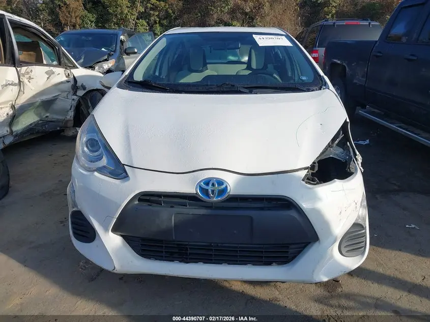 2016 TOYOTA PRIUS C ONE