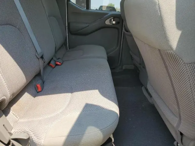 2015 NISSAN FRONTIER S  
