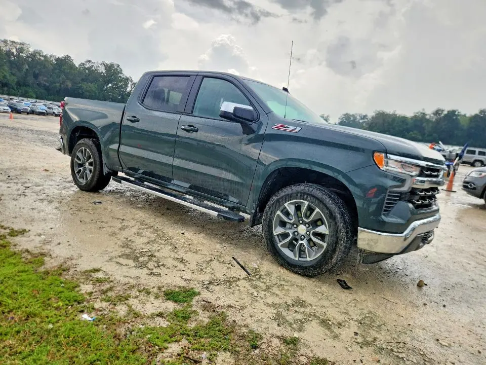 2026 CHEVROLET SILVERADO K1500 LT  