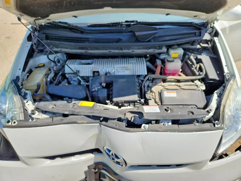 2014 TOYOTA PRIUS TWO  
