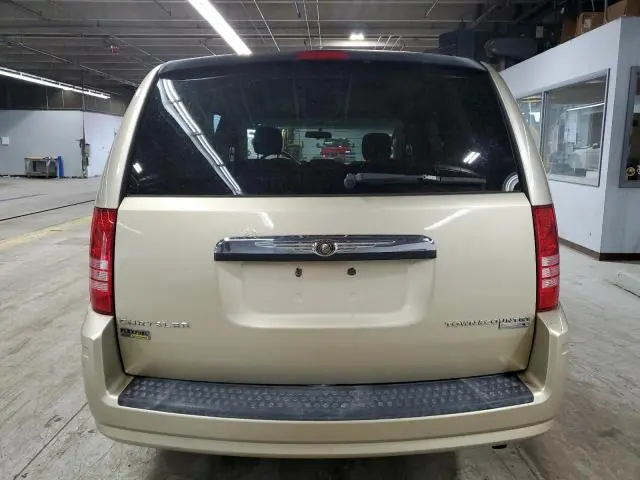 2010 CHRYSLER TOWN & COUNTRY LX  