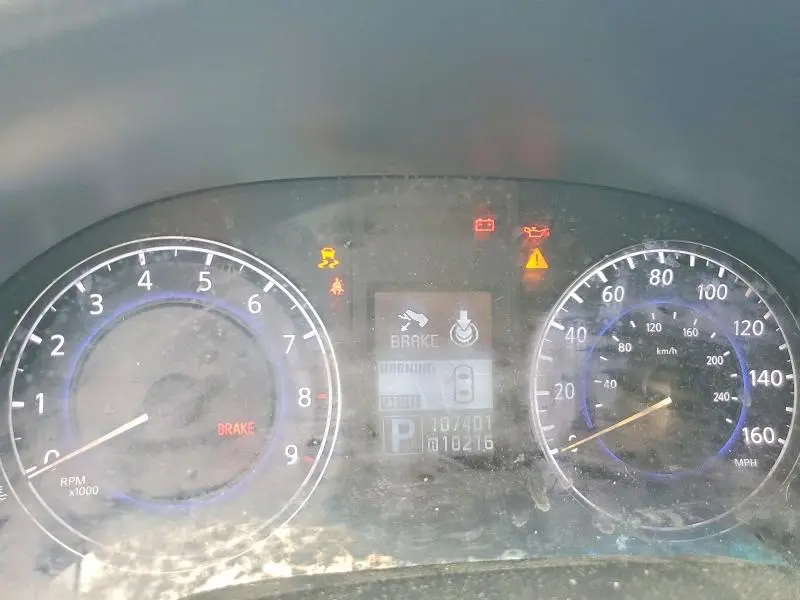 2010 INFINITI G37   