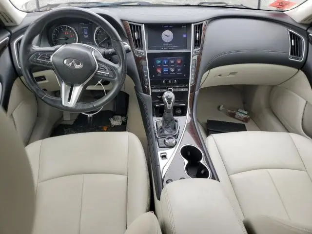 2018 INFINITI Q50 LUXE  