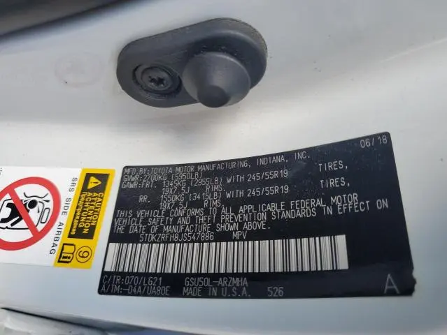 2018 TOYOTA HIGHLANDER SE  