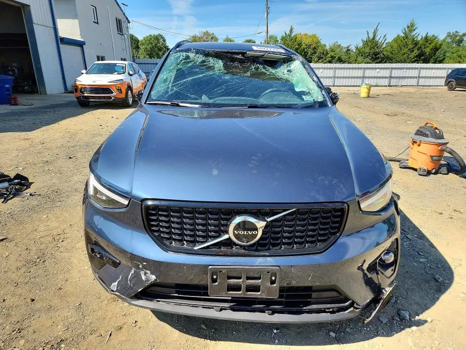 2026 VOLVO XC40 ULTRA  