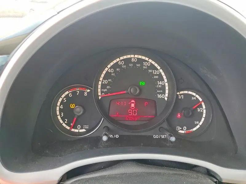 2013 VOLKSWAGEN BEETLE   