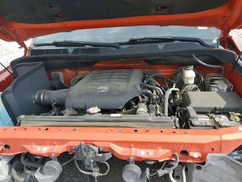 2018 TOYOTA TUNDRA CREWMAX SR5  
