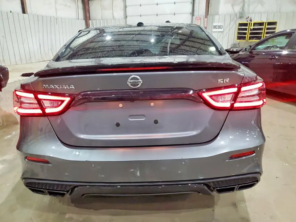 2021 NISSAN MAXIMA SR  