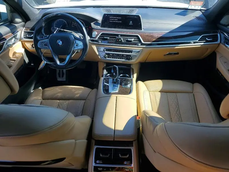 2018 BMW 750 XI  