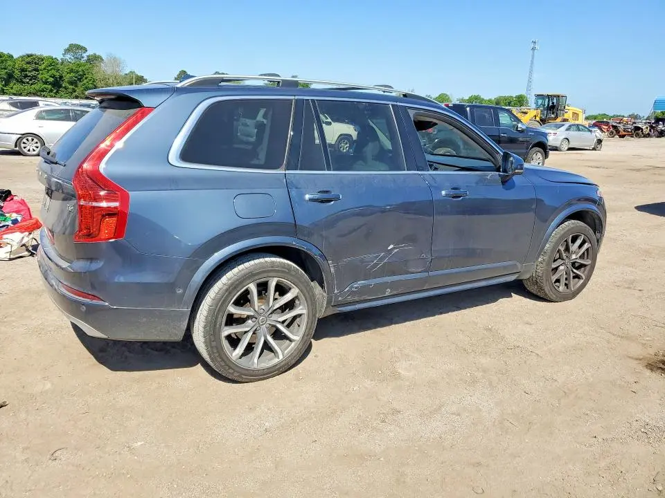 2018 VOLVO XC90 T6  