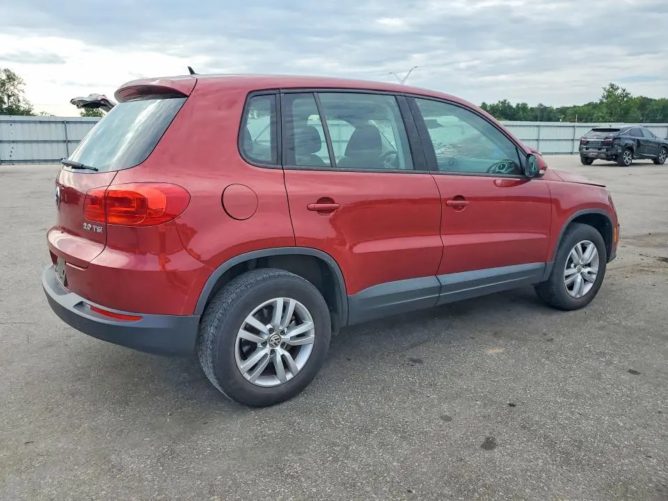 2013 VOLKSWAGEN TIGUAN S  