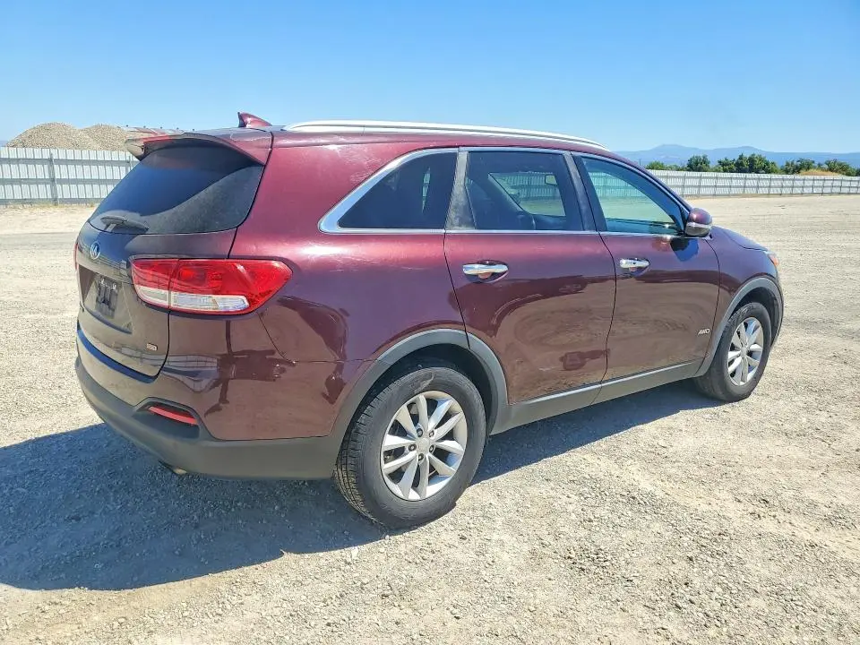 2017 KIA SORENTO LX  