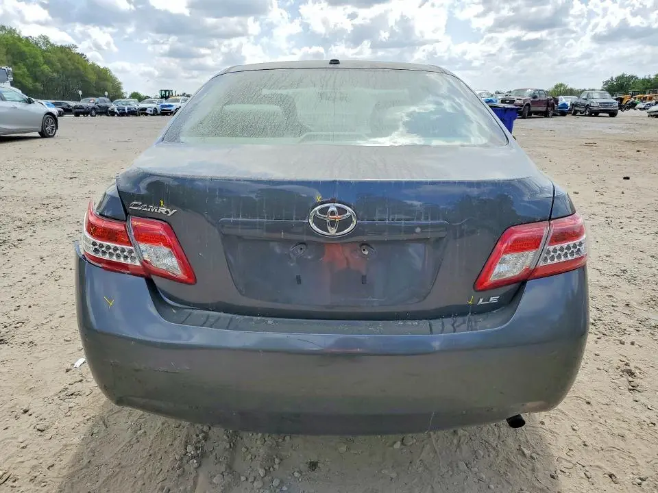 2010 TOYOTA CAMRY LE  