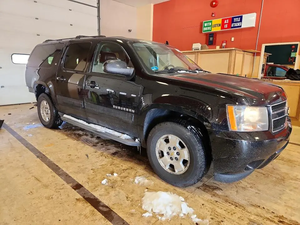 2014 CHEVROLET SUBURBAN K1500 LT  