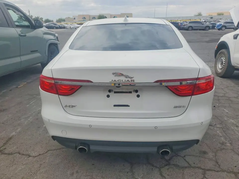2016 JAGUAR XF PRESTIGE  