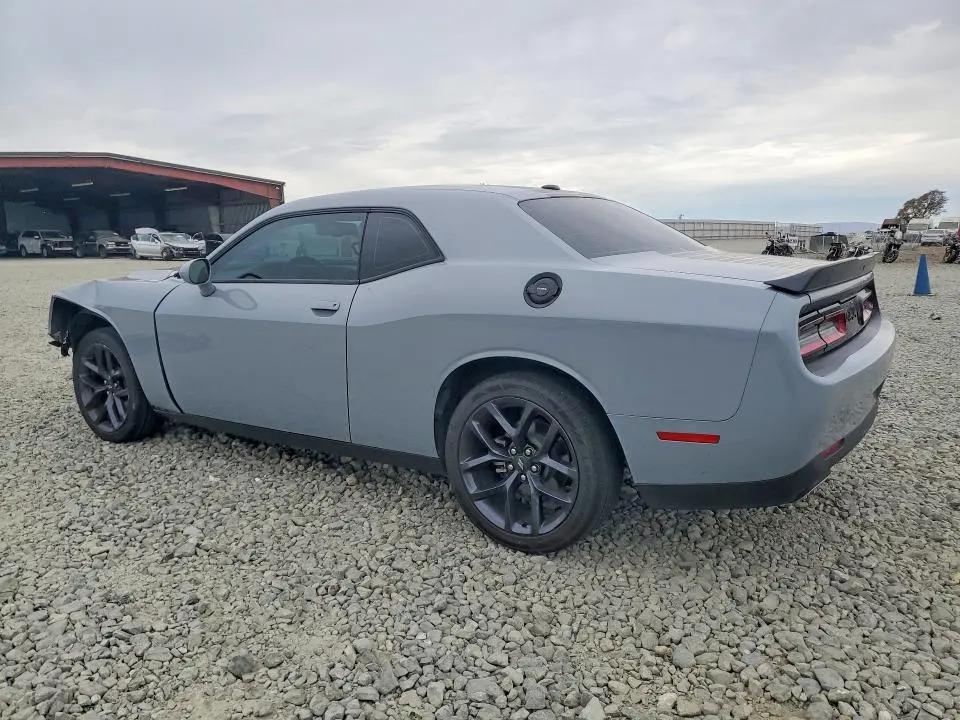 2021 DODGE CHALLENGER SXT  