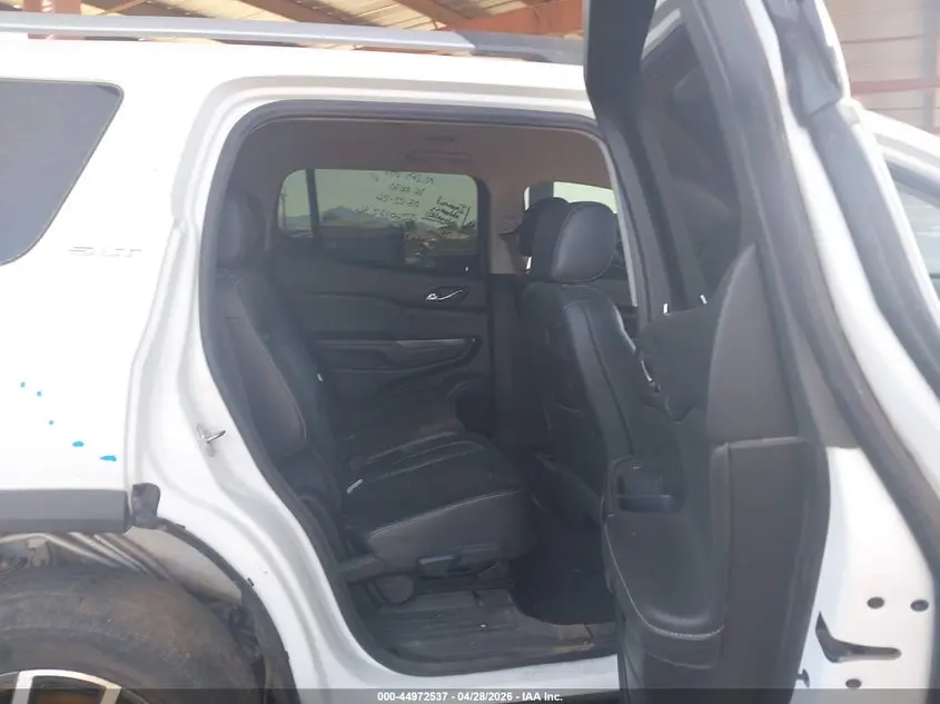 2023 GMC ACADIA FWD SLT