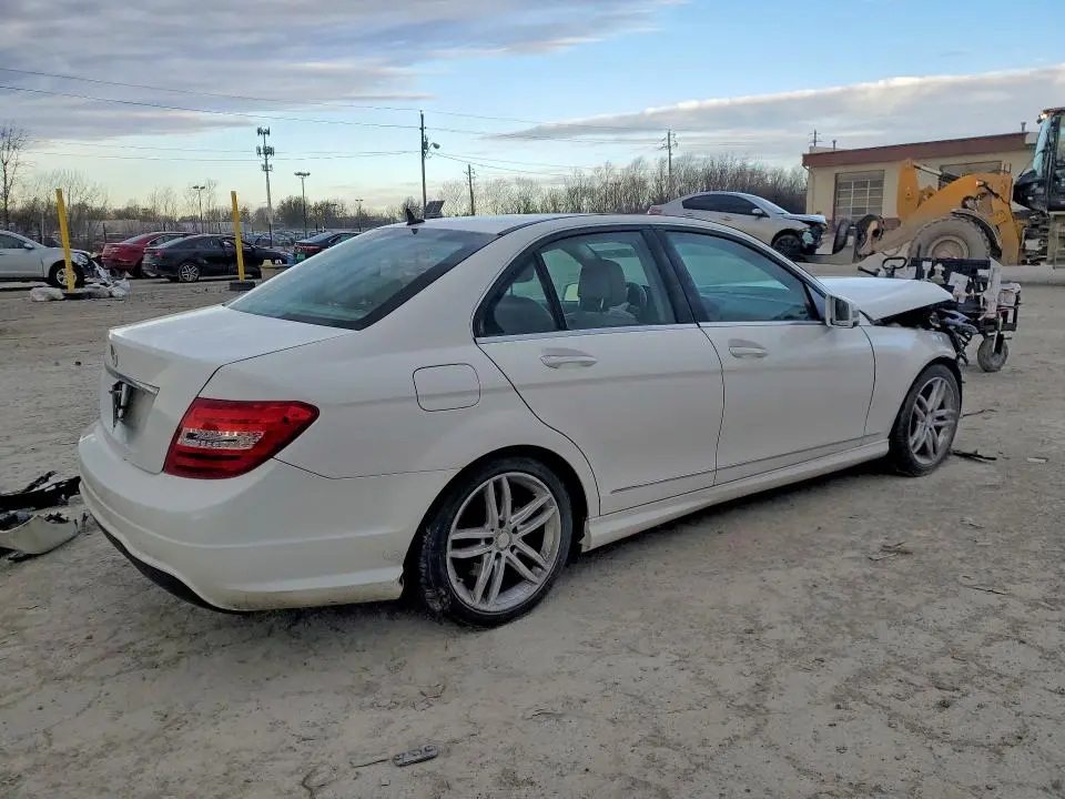 2014 MERCEDES-BENZ C 250  