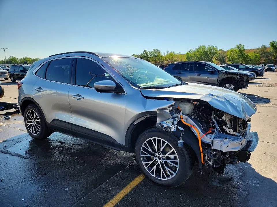 2023 FORD ESCAPE   