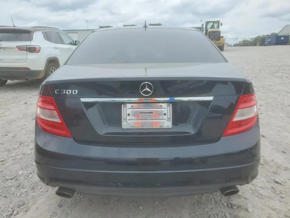 2011 MERCEDES-BENZ C 300  