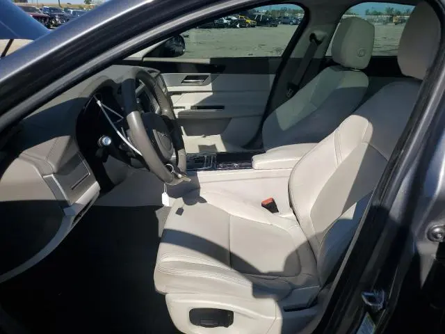 2017 JAGUAR XF PREMIUM  