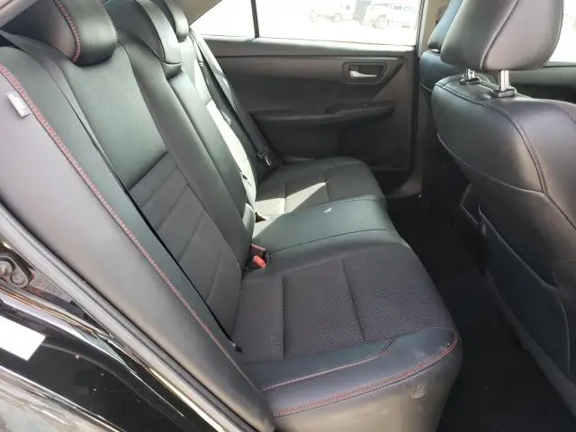 2016 TOYOTA CAMRY LE  
