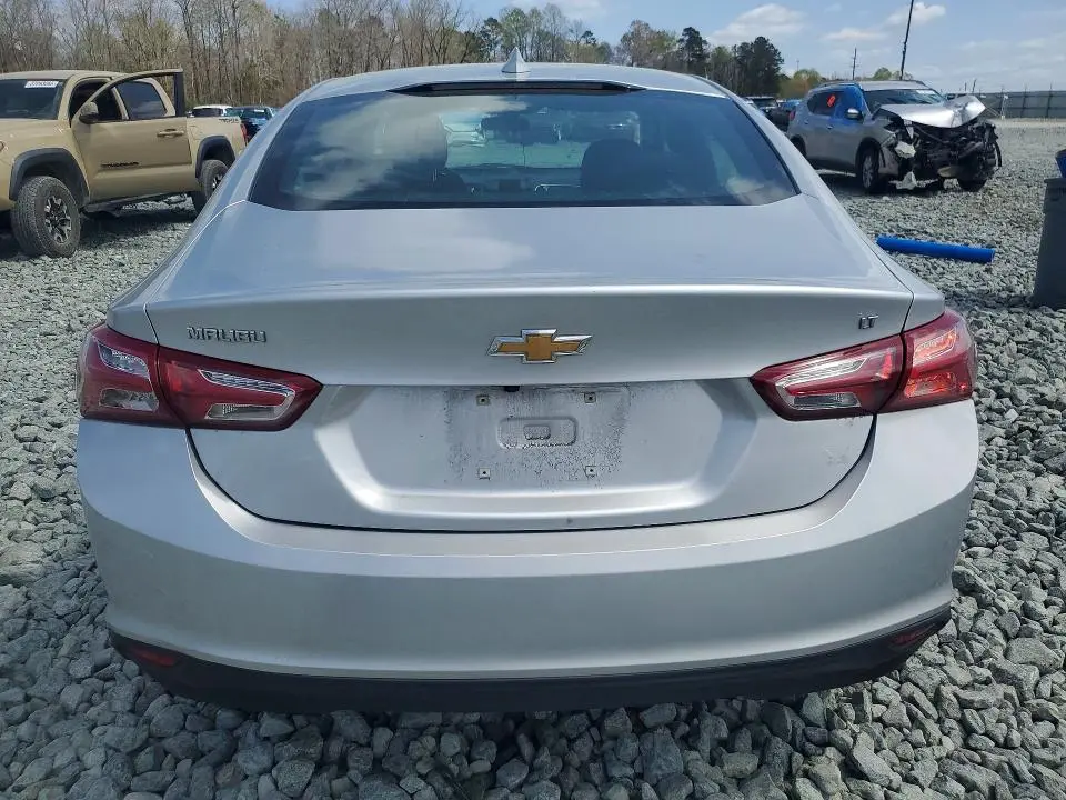 2022 CHEVROLET MALIBU LT  