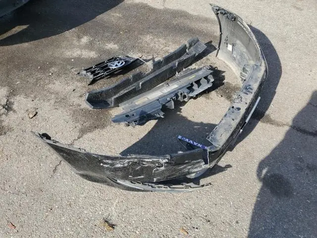 2015 VOLKSWAGEN PASSAT SE  