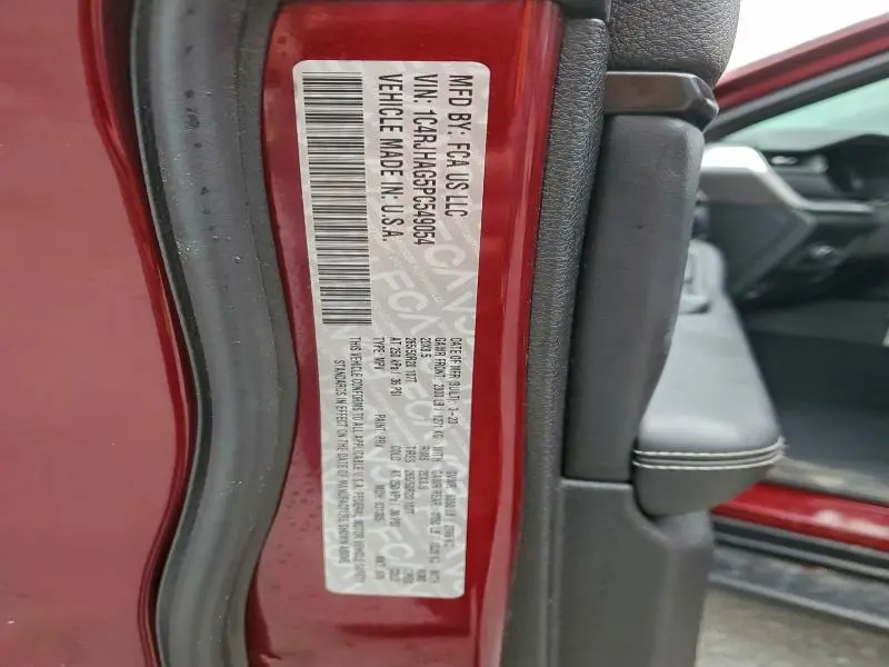 2023 JEEP GRAND CHEROKEE LAREDO  