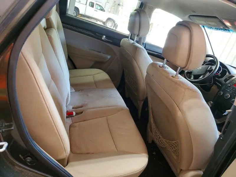 2012 KIA SORENTO LX  