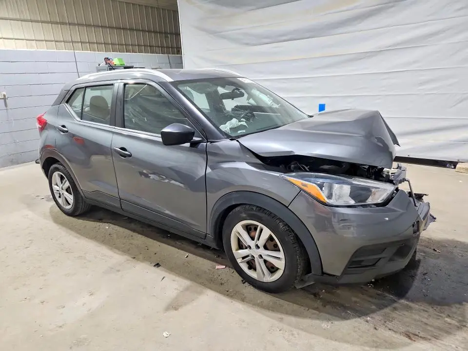2019 NISSAN KICKS S  