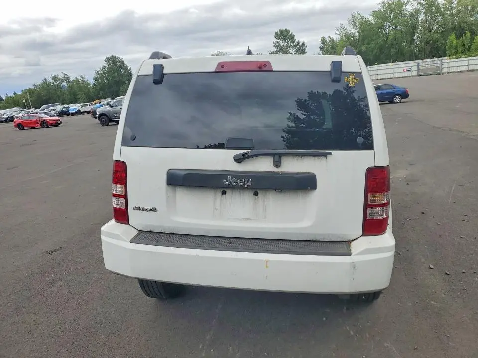 2011 JEEP LIBERTY SPORT  
