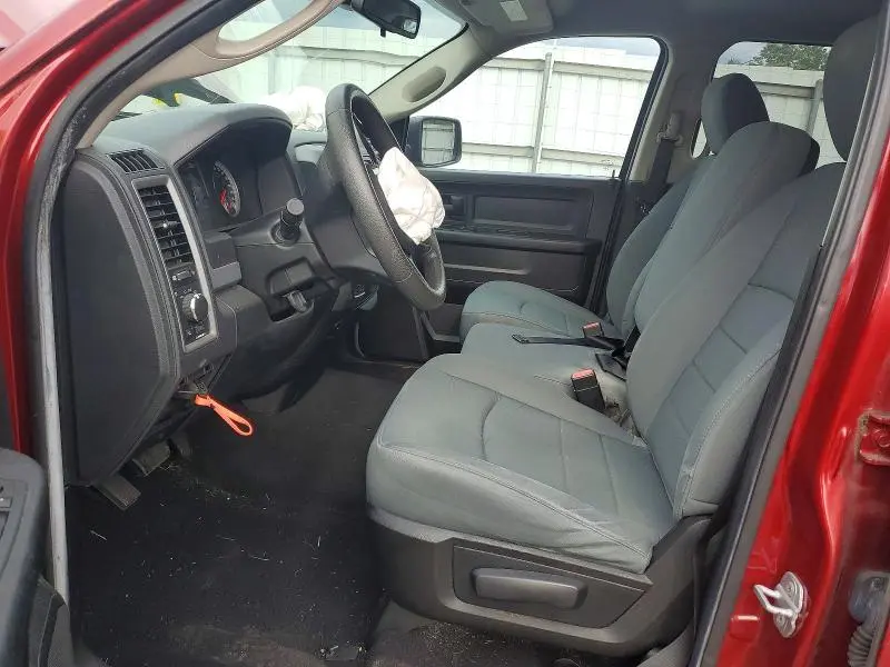 2013 RAM 1500 ST  