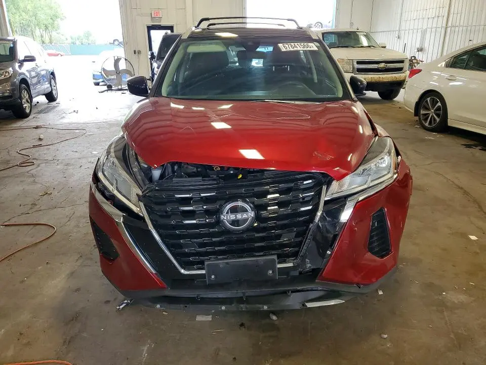 2023 NISSAN KICKS SV  