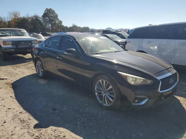 2018 INFINITI Q50 LUXE  