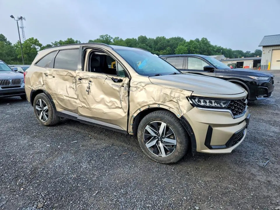 2021 KIA SORENTO S  