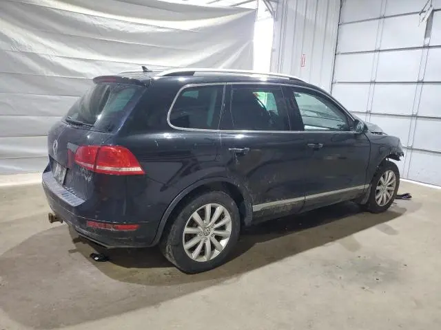 2012 VOLKSWAGEN TOUAREG V6  