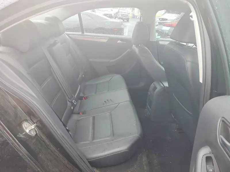 2017 VOLKSWAGEN JETTA SE  