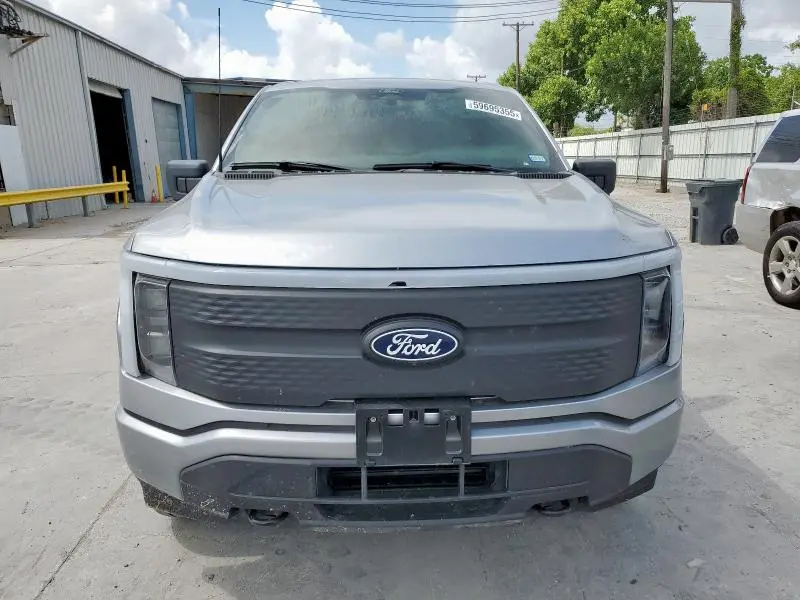 2024 FORD F150 LIGHTNING XLT  