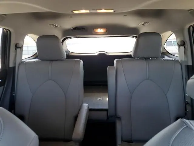 2022 TOYOTA HIGHLANDER LIMITED  