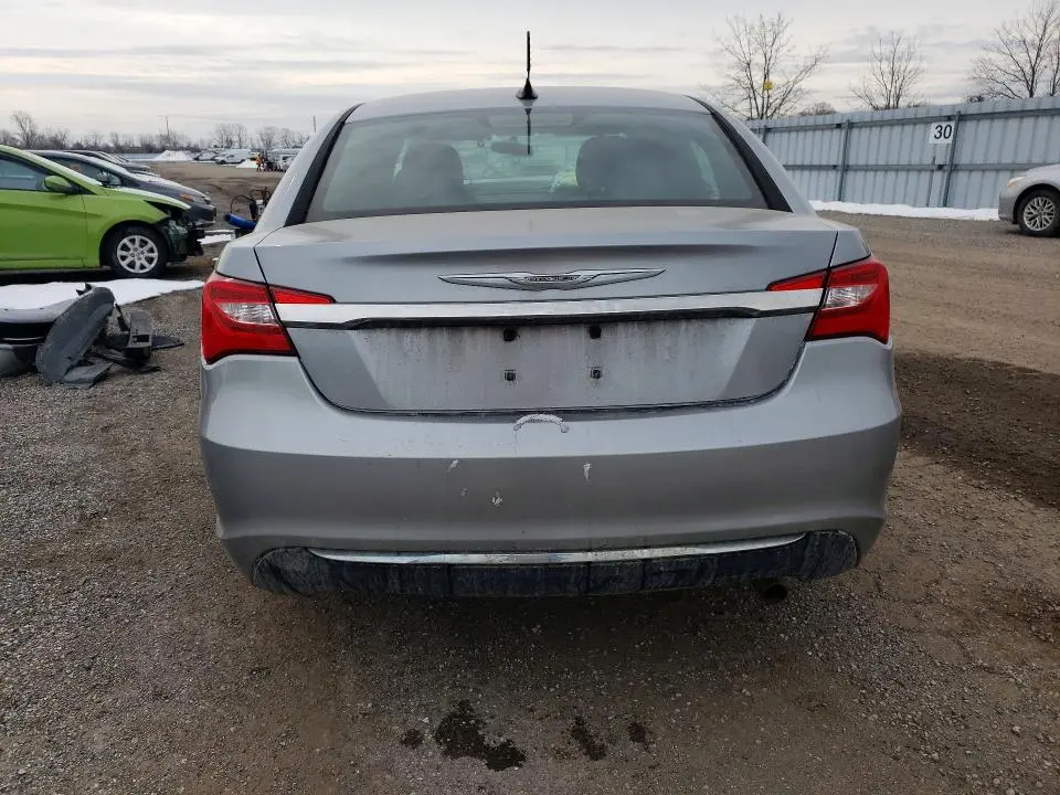 2013 CHRYSLER 200 LX  
