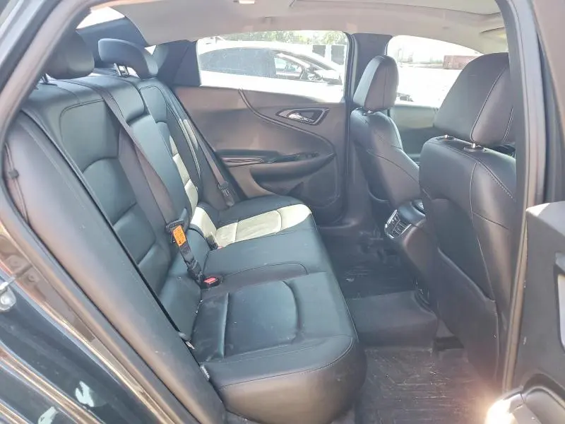 2017 CHEVROLET MALIBU LT  