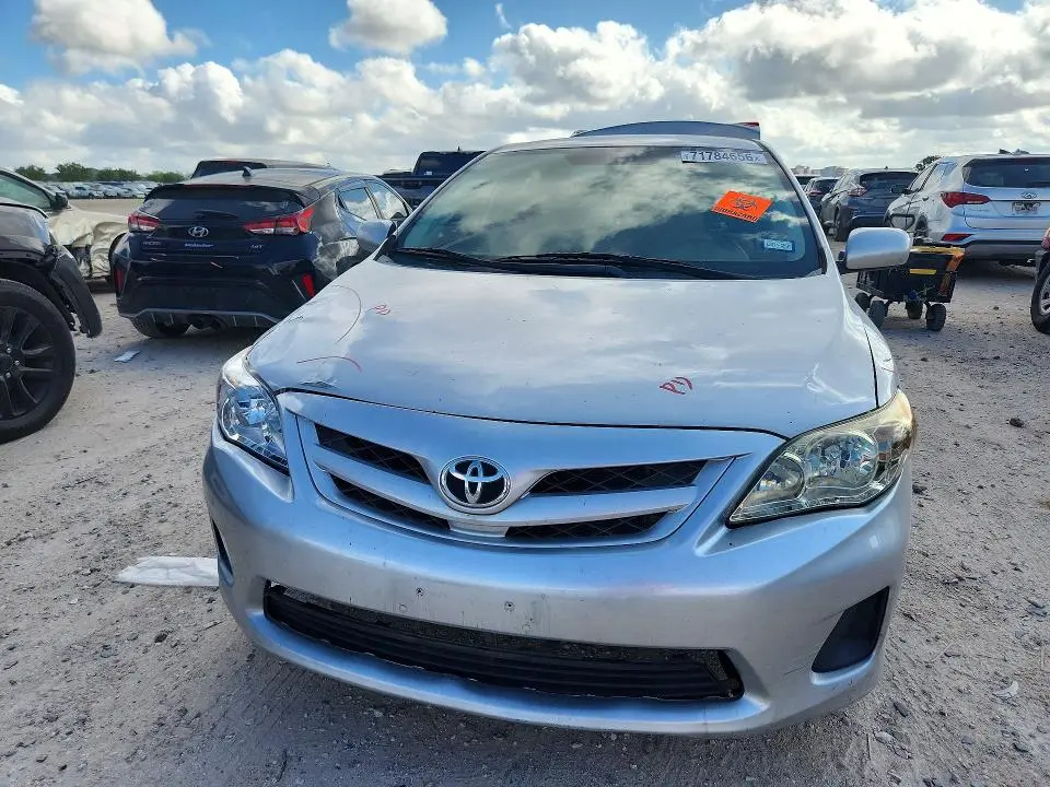 2011 TOYOTA COROLLA LE  