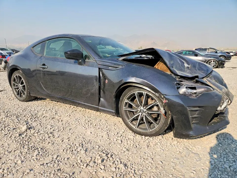 2017 TOYOTA 86 BASE  