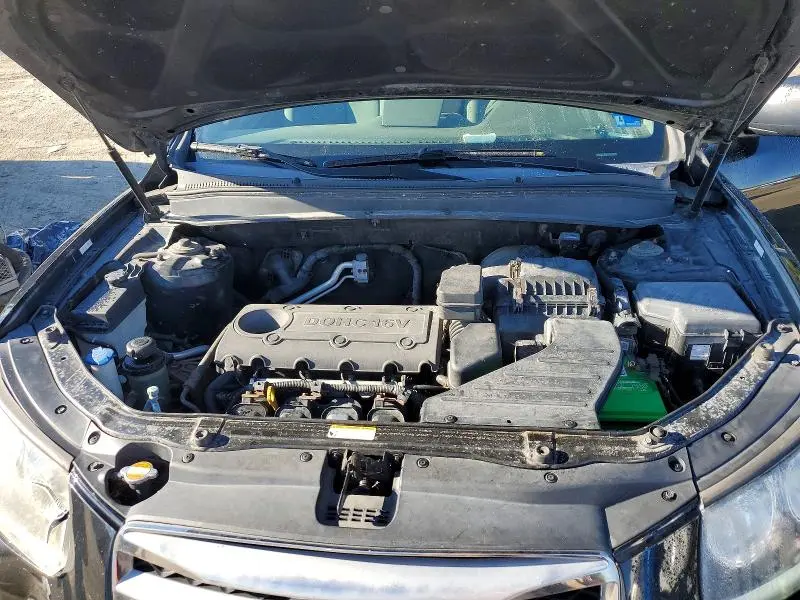 2012 HYUNDAI SANTA FE GLS  