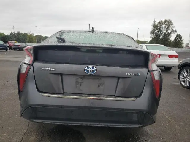 2016 TOYOTA PRIUS   